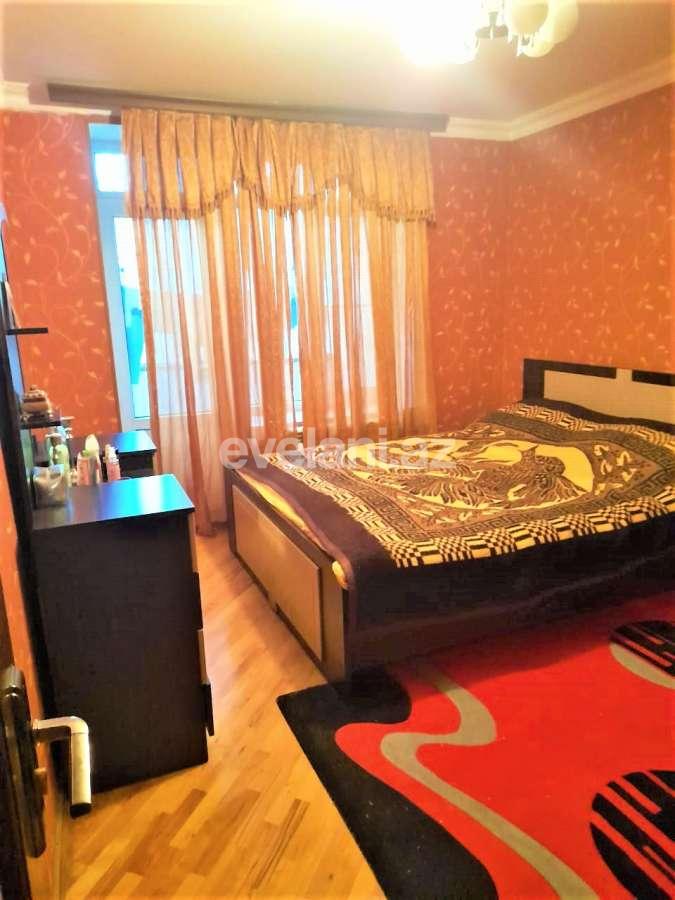 Sale, old building, 3 room, 75 m², Nasimi r.