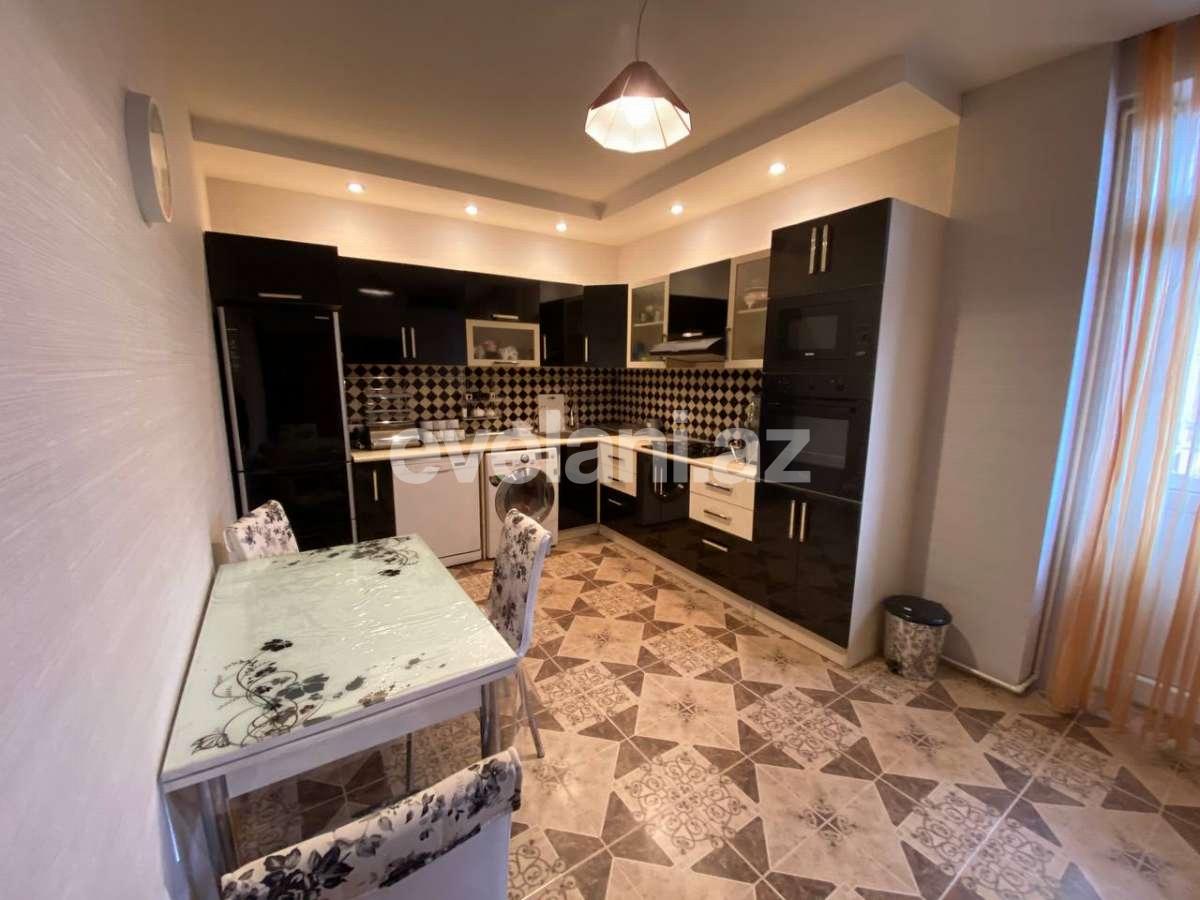 Satılır, yeni tikili, 3 otaqlı, 140 m², Azadlıq prospekti m.