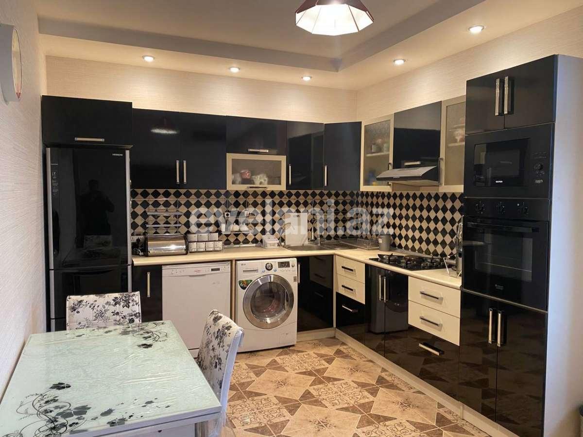 Satılır, yeni tikili, 3 otaqlı, 140 m², Azadlıq prospekti m.