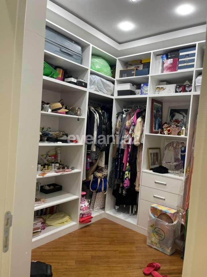 Sale, new building, 4 room, 130 m², Elmlar Akademiyası m.