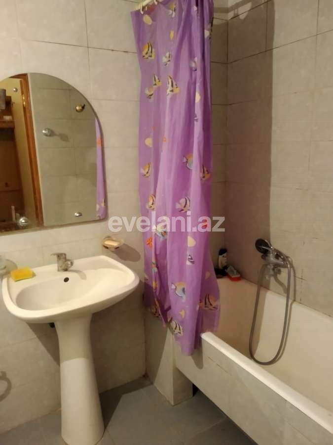 Kirayə verilir, köhnə tikili, 2 otaqlı, 45 m², Elmlər Akademiyası m.