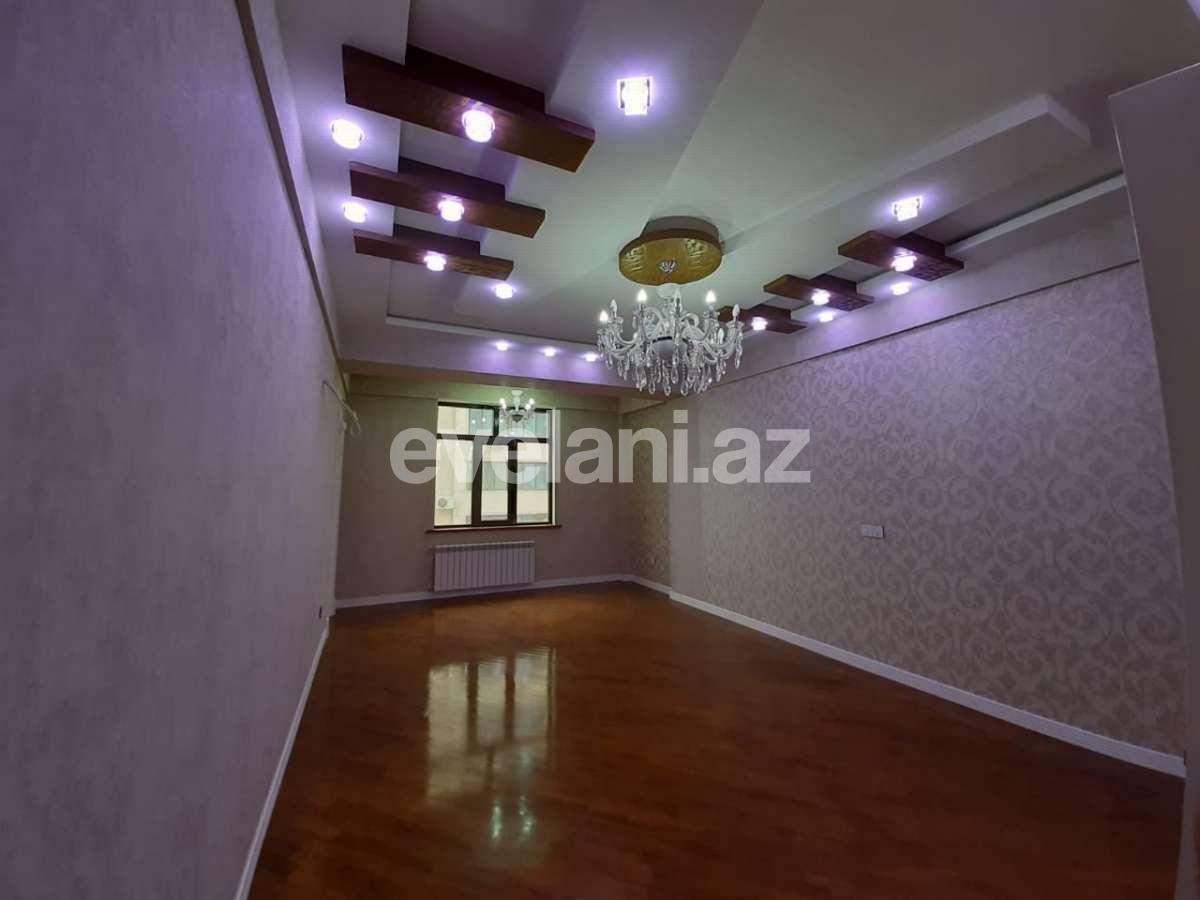 Satılır, yeni tikili, 4 otaqlı, 133 m², Azadlıq prospekti m.