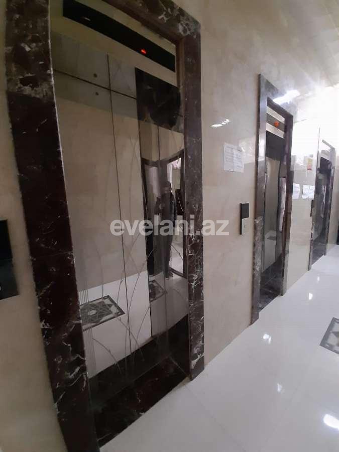 Satılır, yeni tikili, 4 otaqlı, 133 m², Azadlıq prospekti m.