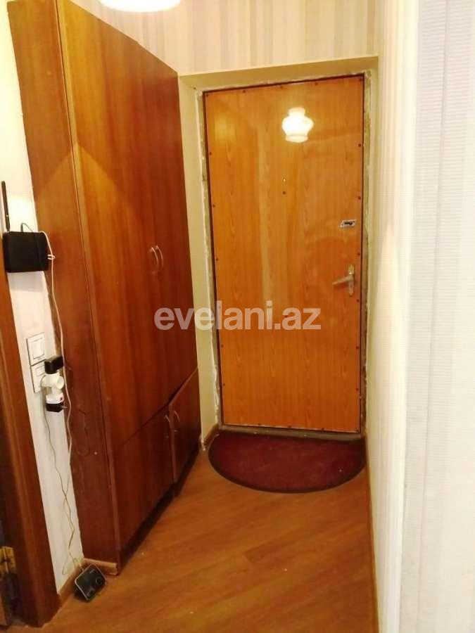 Sale, old building, 3 room, 75 m², Inshaatchilar m.