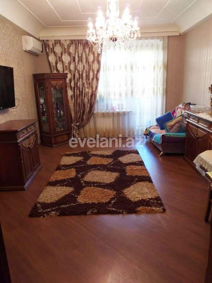 Sale, old building, 3 room, 75 m², Inshaatchilar m.