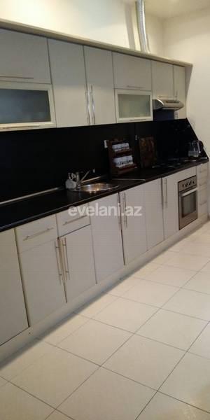 Satılır, yeni tikili, 4 otaqlı, 156 m², 3-cü mikrorayon q.