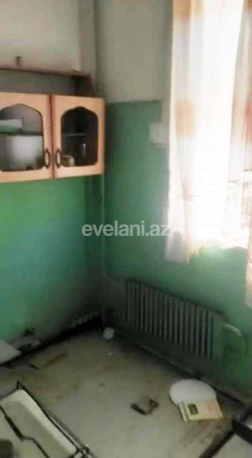 Satılır, köhnə tikili, 4 otaqlı, 115 m², İnşaatçılar m.