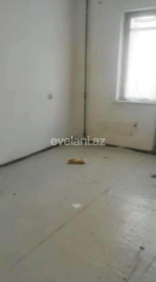 Satılır, köhnə tikili, 4 otaqlı, 115 m², İnşaatçılar m.