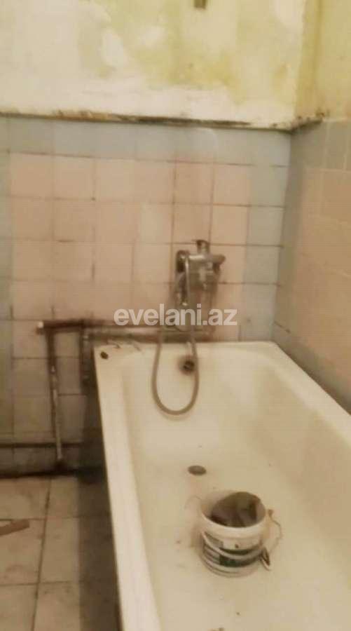 Satılır, köhnə tikili, 4 otaqlı, 115 m², İnşaatçılar m.