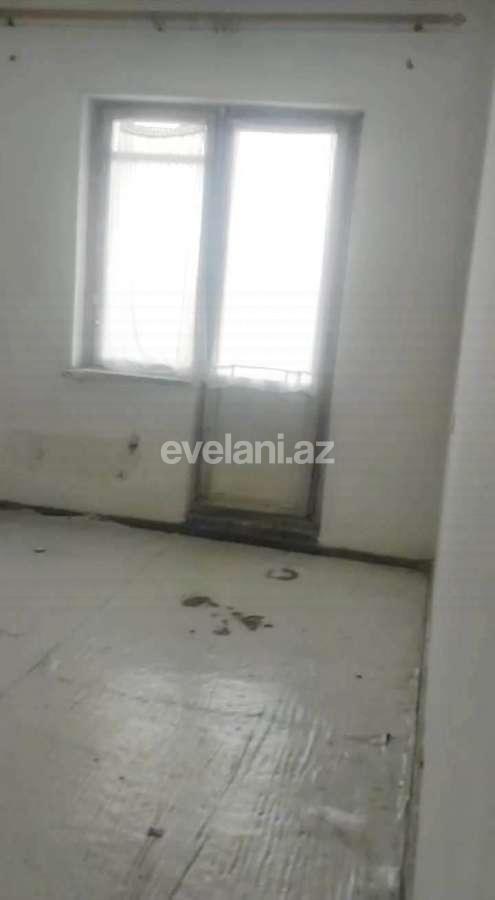 Satılır, köhnə tikili, 4 otaqlı, 115 m², İnşaatçılar m.