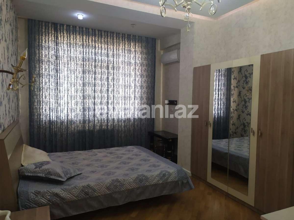 Rent, new building, 3 room, 130 m², 28 may m.