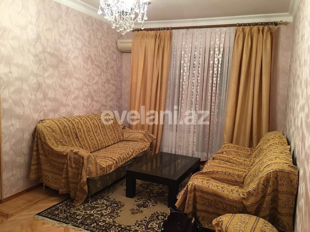 Sale, old building, 2 room, 45 m², Inshaatchilar m.