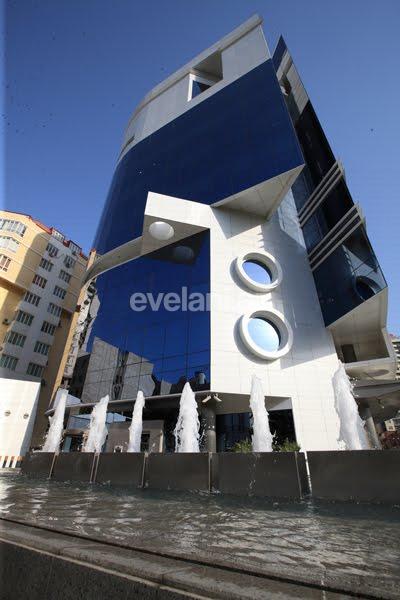 Satılır, yeni tikili, 4 otaqlı, 217 m², 28 may m.