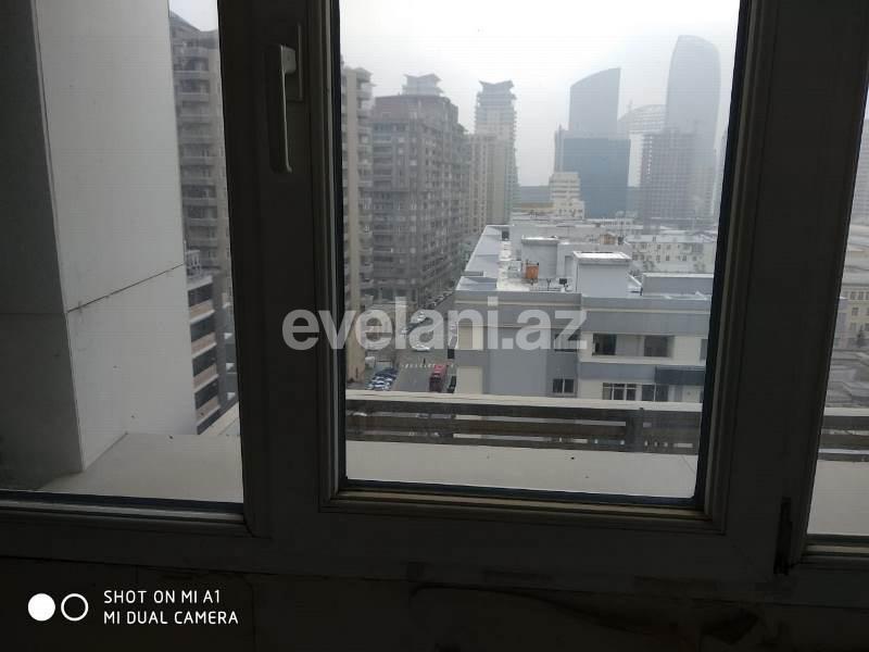 Satılır, köhnə tikili, 2 otaqlı, 60 m², 28 may m.