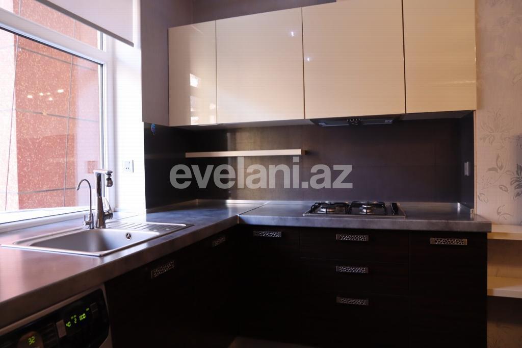 Satılır, yeni tikili, 2 otaqlı, 42 m², İnşaatçılar m.