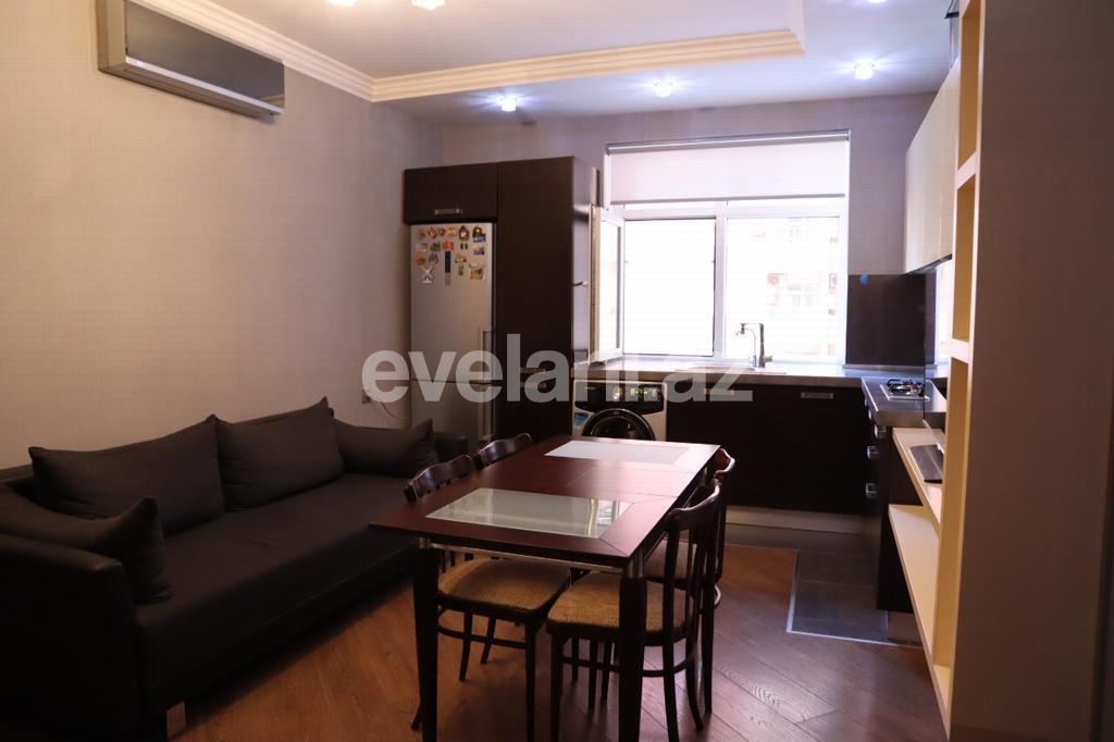 Satılır, yeni tikili, 2 otaqlı, 42 m², İnşaatçılar m.