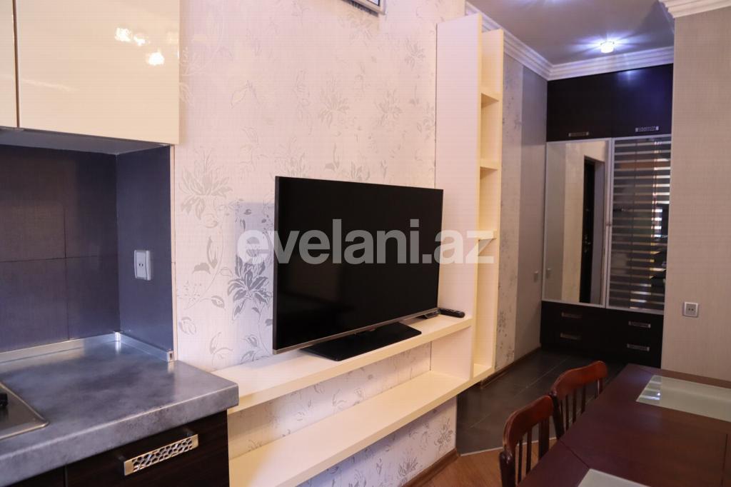 Satılır, yeni tikili, 2 otaqlı, 42 m², İnşaatçılar m.