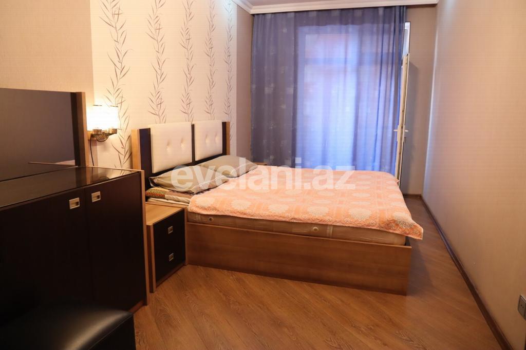 Satılır, yeni tikili, 2 otaqlı, 42 m², İnşaatçılar m.