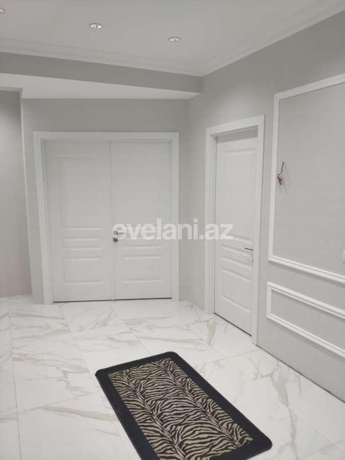 Satılır, köhnə tikili, 3 otaqlı, 130 m², Gənclik m.