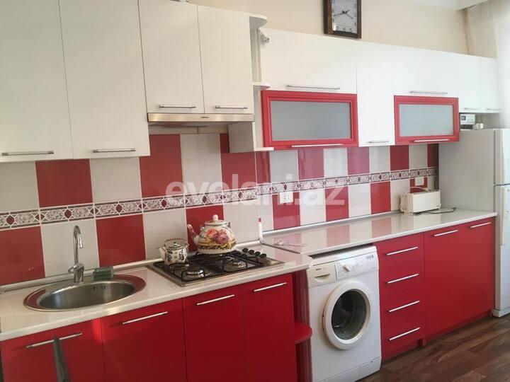 Kirayə verilir, yeni tikili, 2 otaqlı, 80 m², Elmlər Akademiyası m.