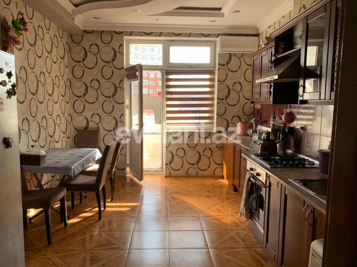 Satılır, yeni tikili, 7 otaqlı, 195 m², 5-ci mikrorayon q.