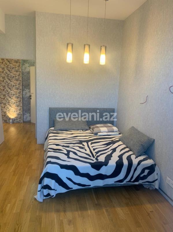Satılır, yeni tikili, 2 otaqlı, 76 m², İnşaatçılar m.