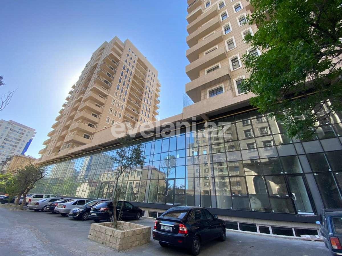Satılır, yeni tikili, 3 otaqlı, 138 m², 28 may m.
