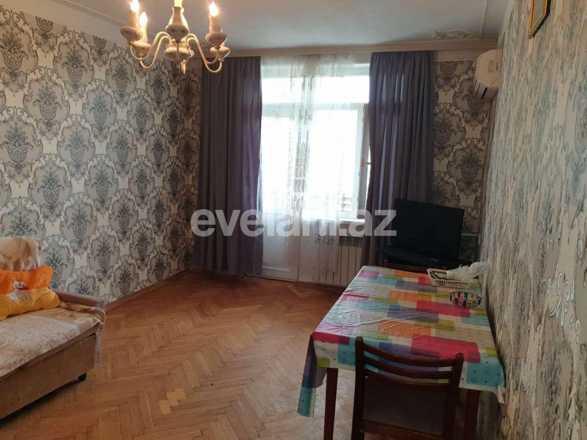 Rent, old building, 3 room, 65 m², Elmlar Akademiyası m.