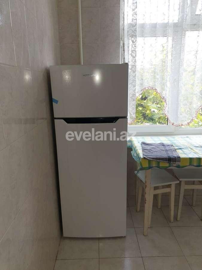 Rent, old building, 3 room, 65 m², Elmlar Akademiyası m.