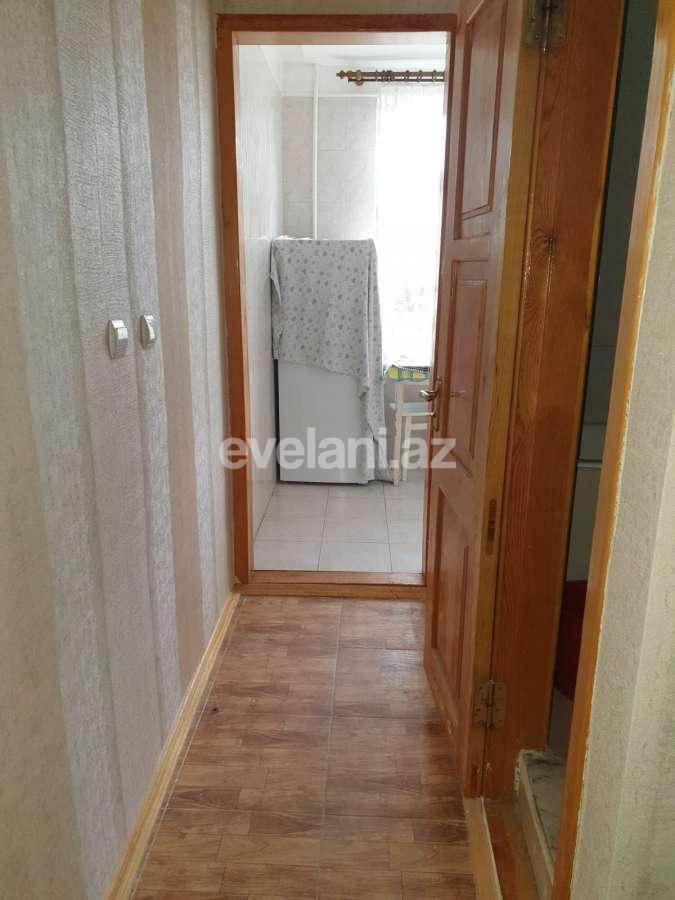 Rent, old building, 3 room, 65 m², Elmlar Akademiyası m.