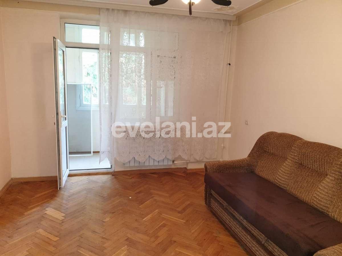 Rent, old building, 3 room, 65 m², Elmlar Akademiyası m.