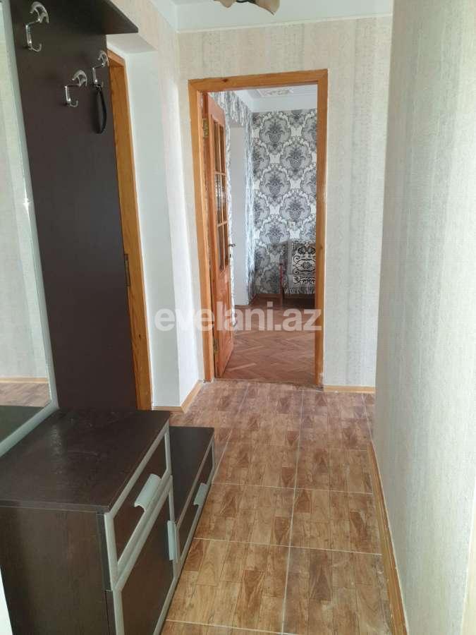 Rent, old building, 3 room, 65 m², Elmlar Akademiyası m.