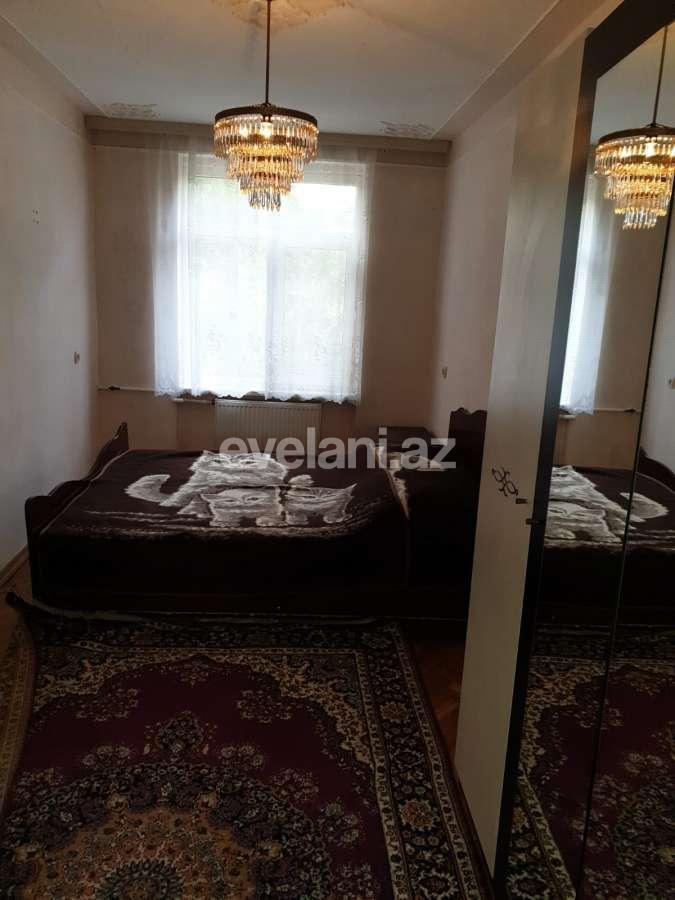 Rent, old building, 3 room, 65 m², Elmlar Akademiyası m.