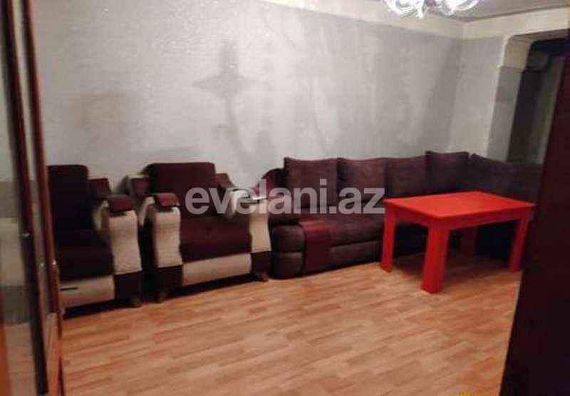 Sale, old building, 3 room, 70 m², Gara Garayev m.