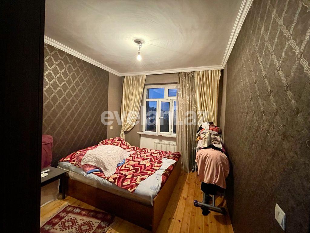 Satılır, köhnə tikili, 3 otaqlı, 80 m², Xalqlar Dostluğu m.