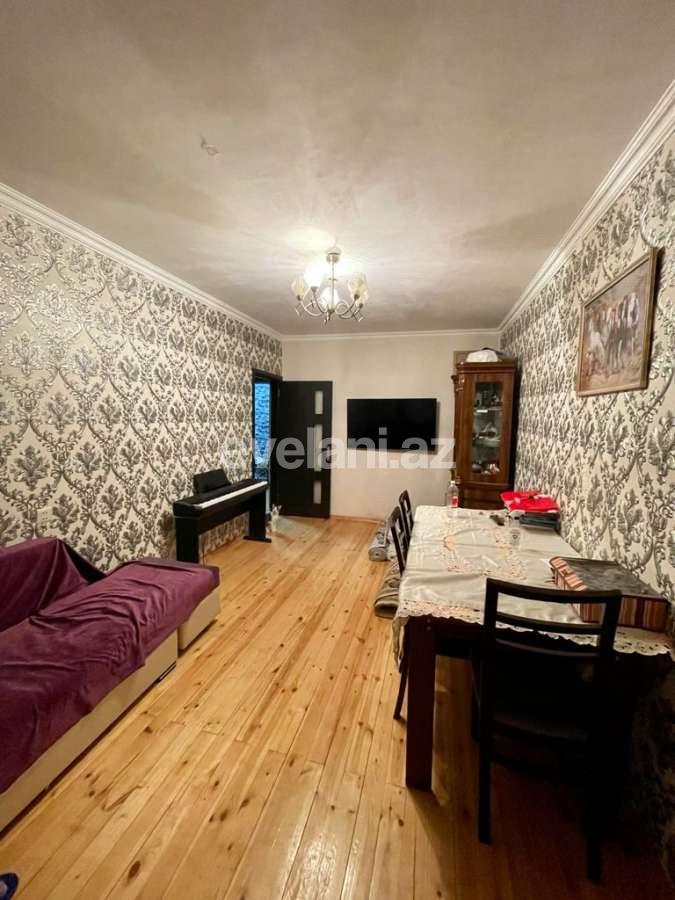 Satılır, köhnə tikili, 3 otaqlı, 80 m², Xalqlar Dostluğu m.