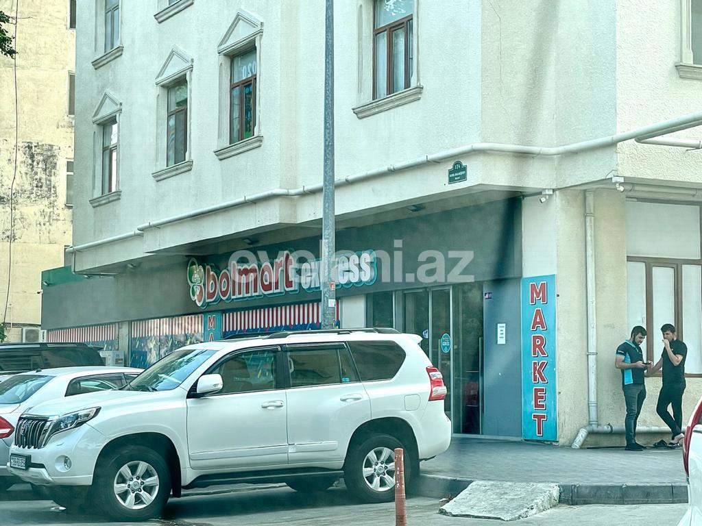 Продаётся, новостройка, 4-комнаты, 162 m², Нефтчиляр m.