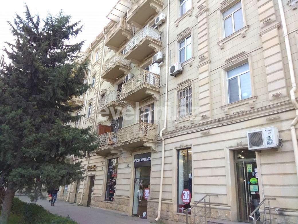 Сдаётся, вторичка, 3-комнаты, 75 m², Элмляр Академиясы m.