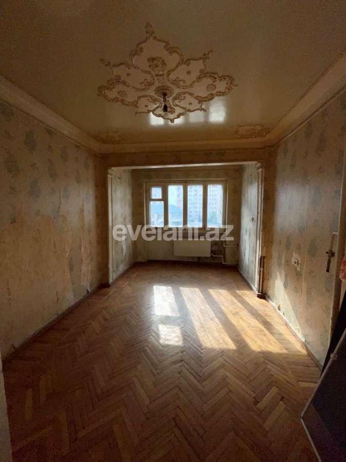 Satılır, köhnə tikili, 3 otaqlı, 80 m², Həzi Aslanov m.