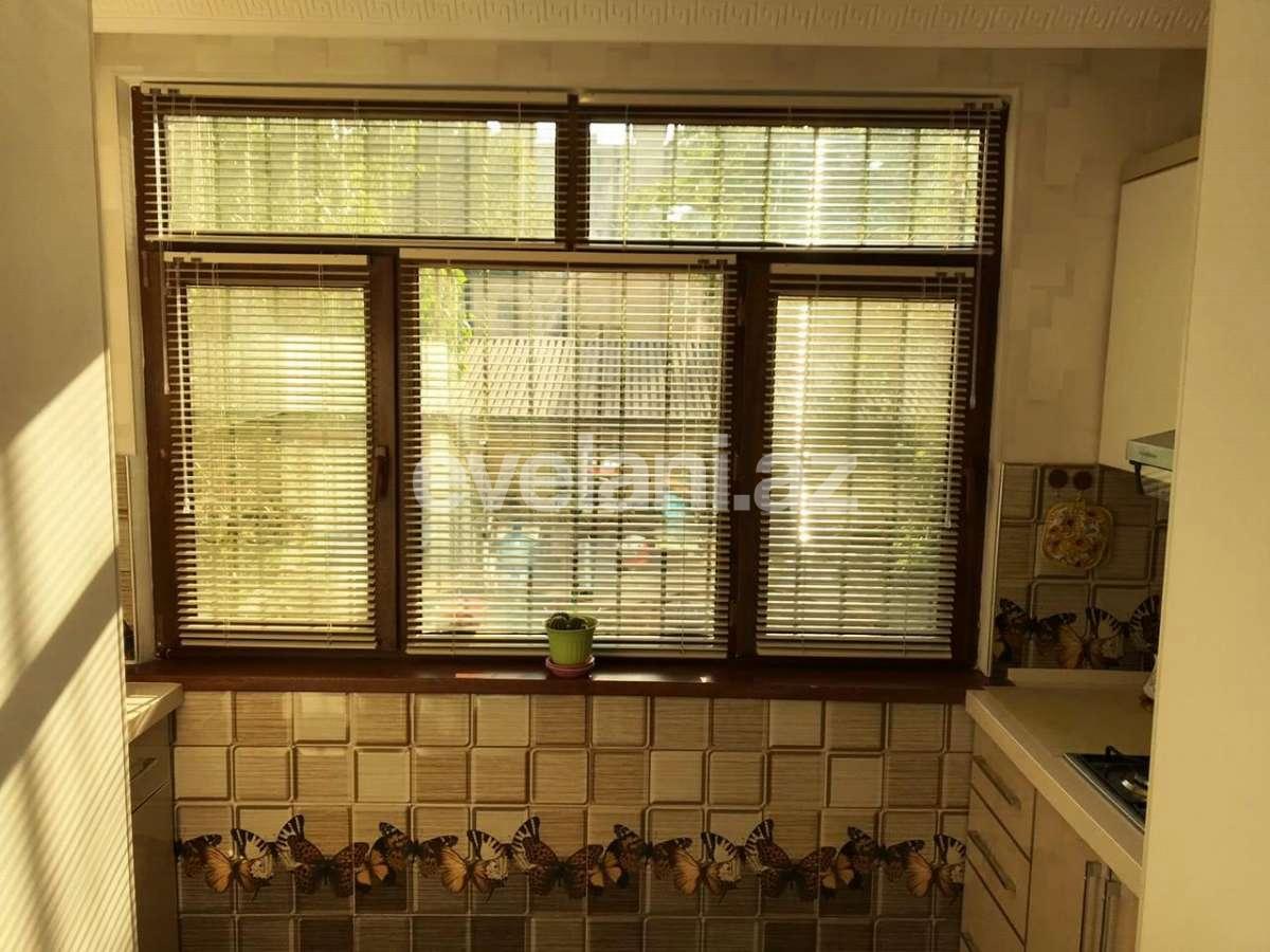 Satılır, köhnə tikili, 3 otaqlı, 90 m², Xalqlar Dostluğu m.