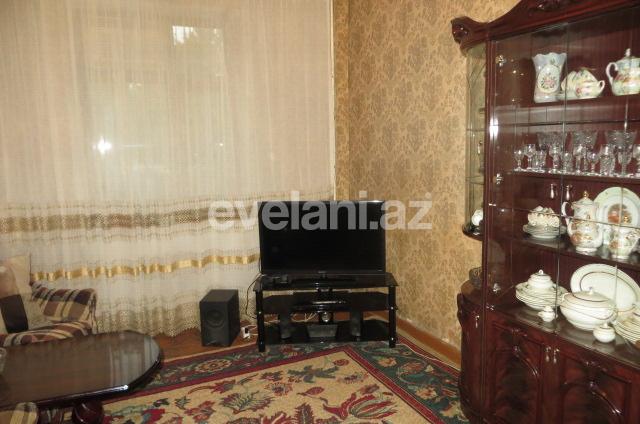 Satılır, köhnə tikili, 3 otaqlı, 72 m², Elmlər Akademiyası m.