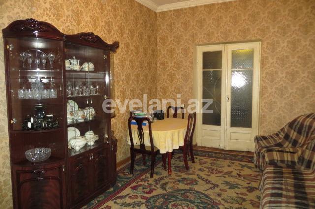 Satılır, köhnə tikili, 3 otaqlı, 72 m², Elmlər Akademiyası m.