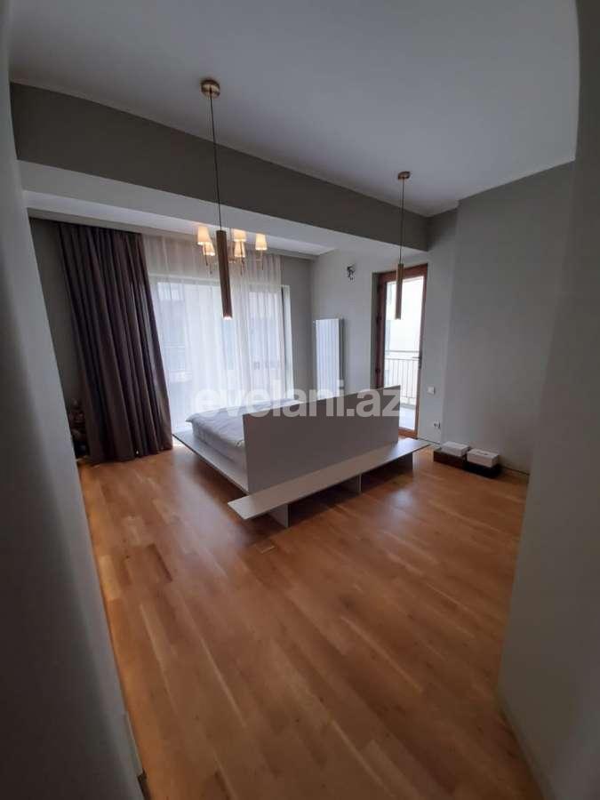 Продаётся, новостройка, 4-комнаты, 192 m², Хатаинский r.