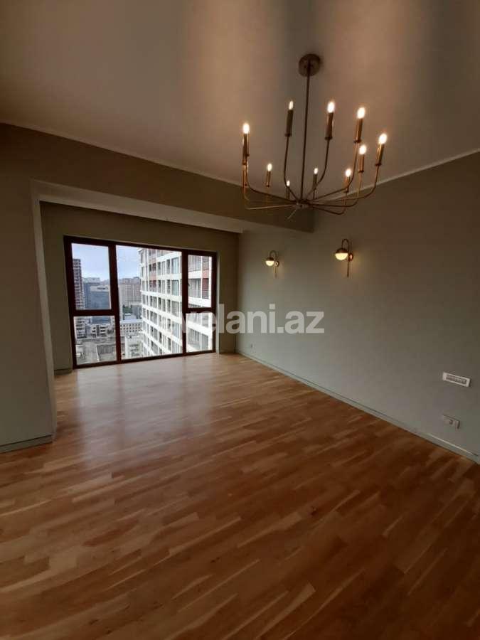 Продаётся, новостройка, 4-комнаты, 192 m², Хатаинский r.