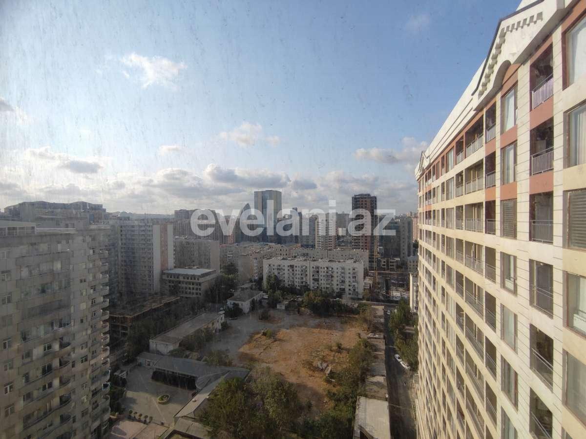 Продаётся, новостройка, 4-комнаты, 192 m², Хатаинский r.