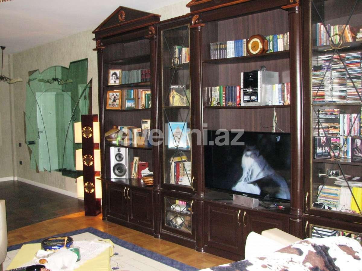 Satılır, yeni tikili, 3 otaqlı, 194 m², Şah İsmayıl Xətai m.