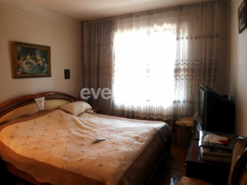 Satılır, köhnə tikili, 3 otaqlı, 80 m², Yasamal r.