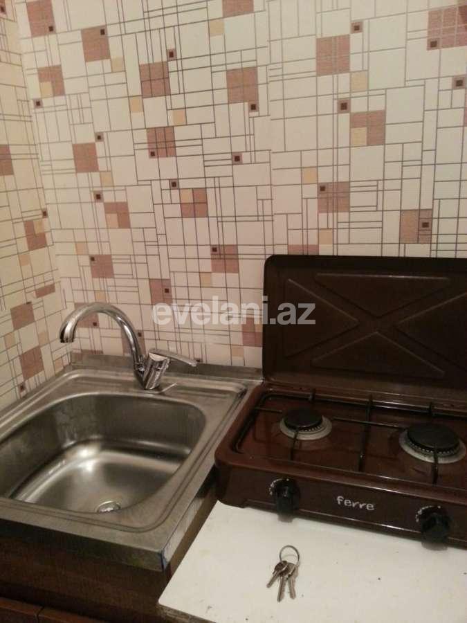 Rent, old building, 1 room, 30 m², Nizami m.