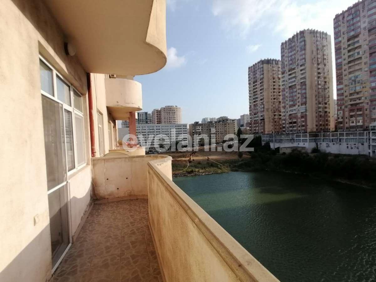 Satılır, yeni tikili, 2 otaqlı, 111 m², İnşaatçılar m.