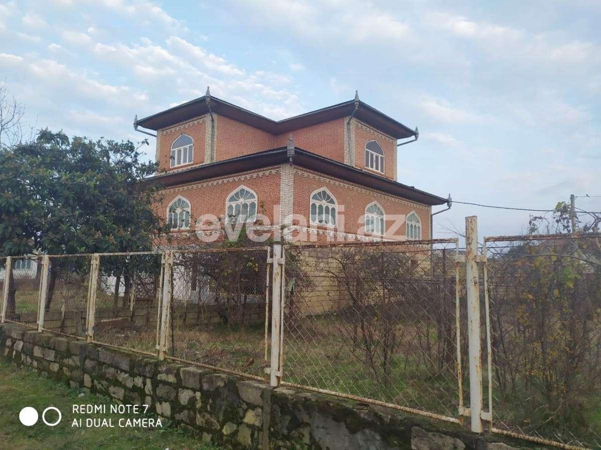 Satılır, həyət evi / bağ, 9 otaqlı, 420 m², Lənkəran